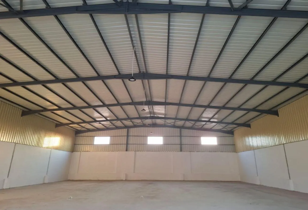 Sale in New Obour City: الحق مخزن مبني ومرخص ٥٠٠م للبيع ب٣مليون ونص