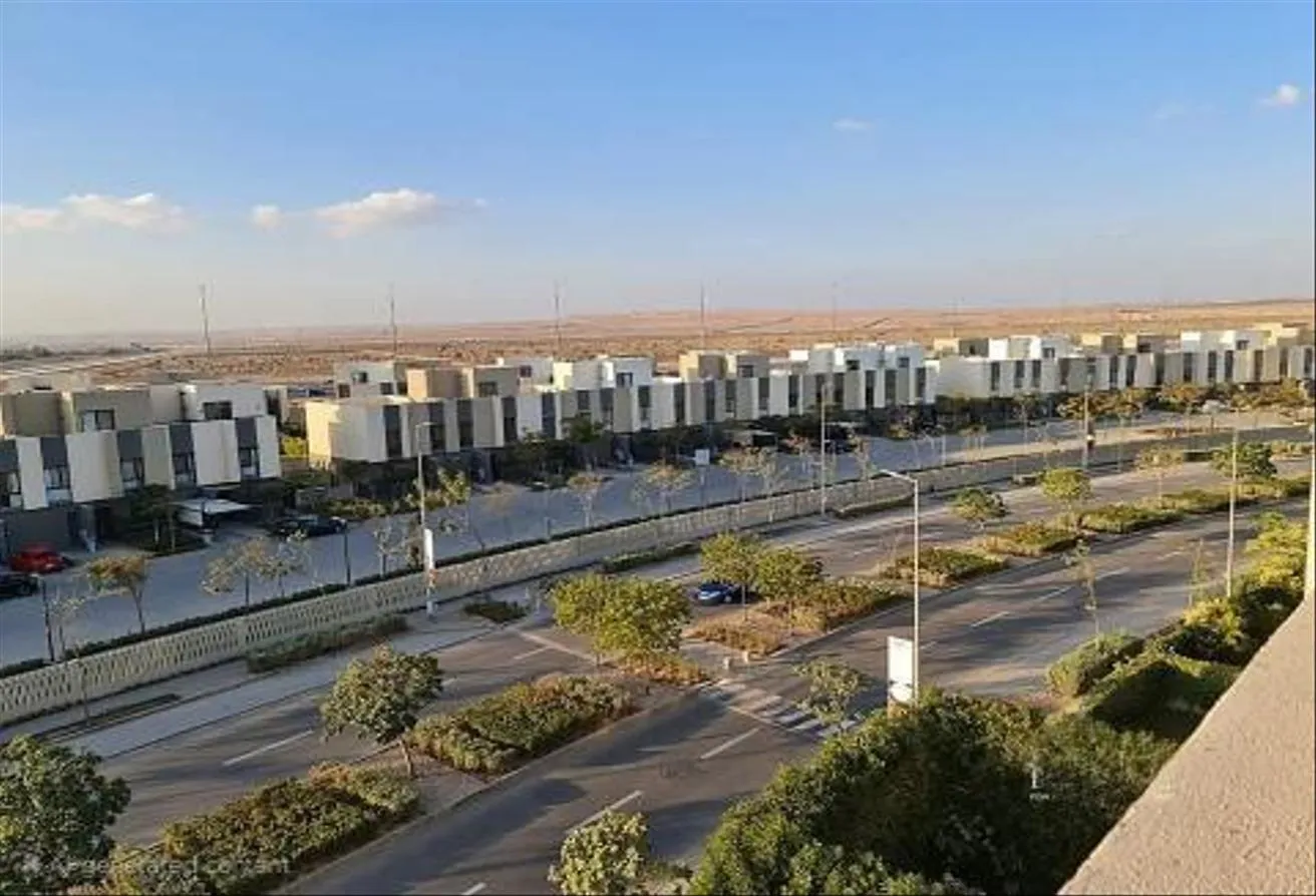 Sale in Al Burouj Compound: Duplex 276m for sale in compound Al Burouj Emirati