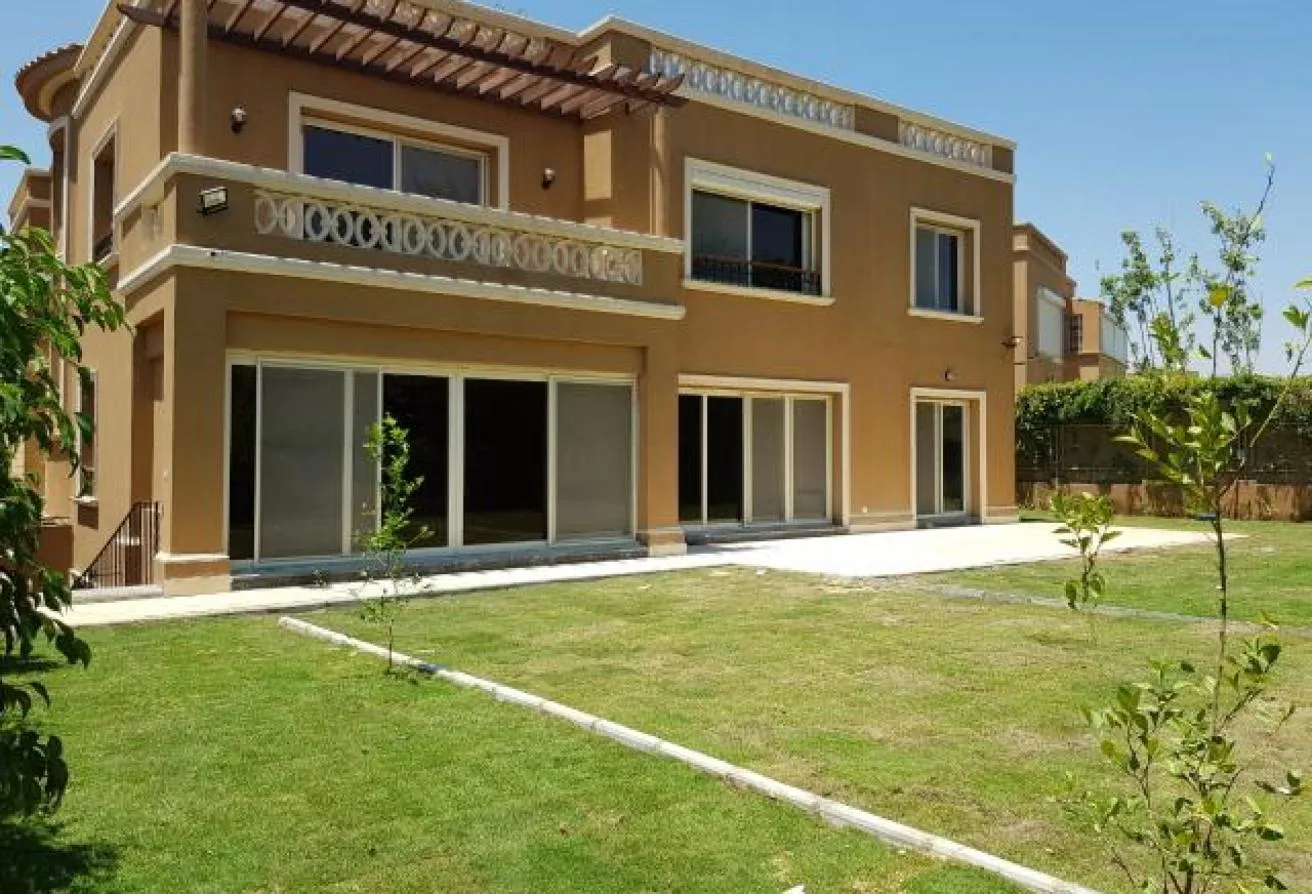 Rent in Bellagio: Large villa for rent  Bellagio compound