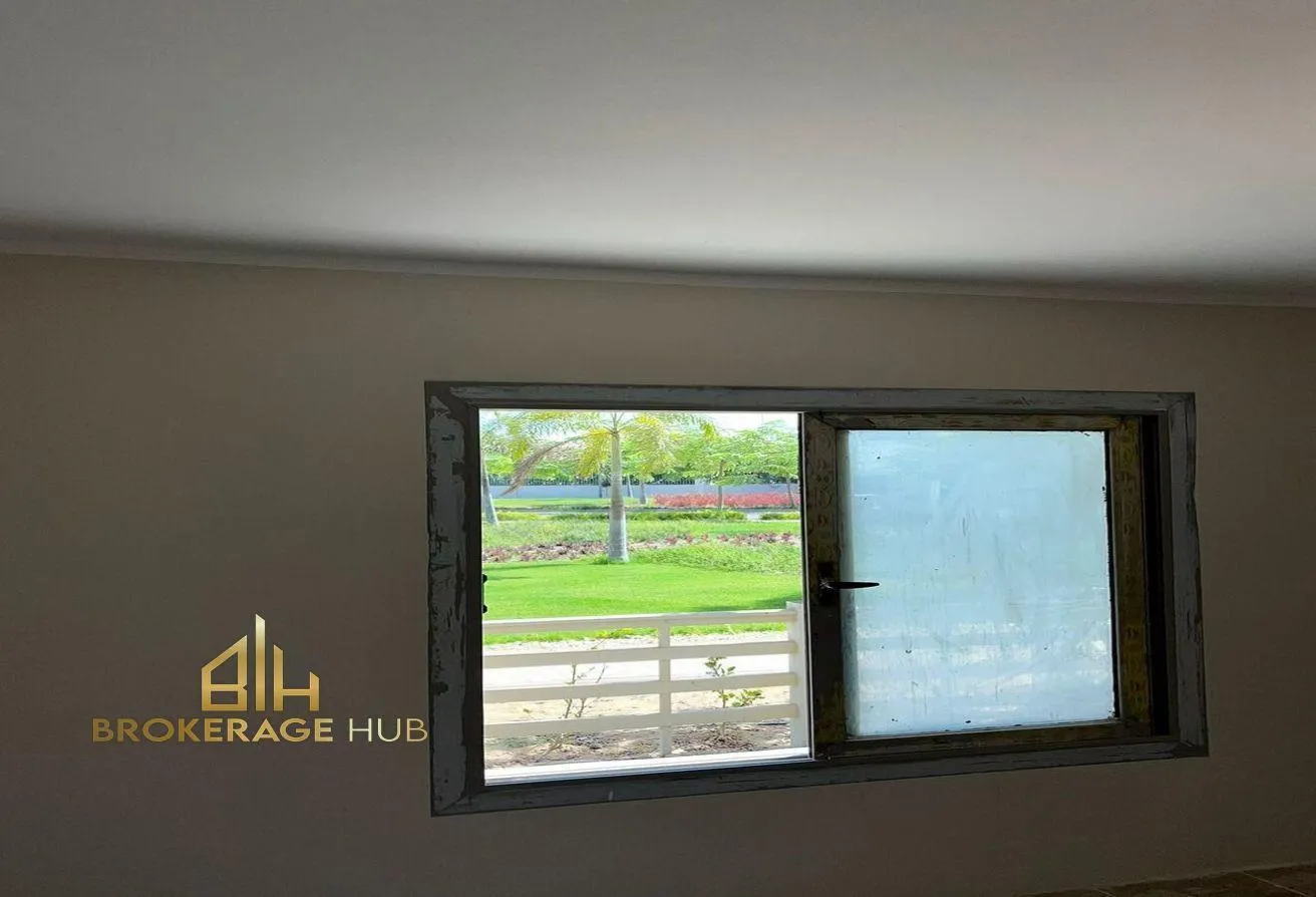 Rent in Capital Gardens   Palm Hills: Apartment First use with ACs and garden-RENT-
