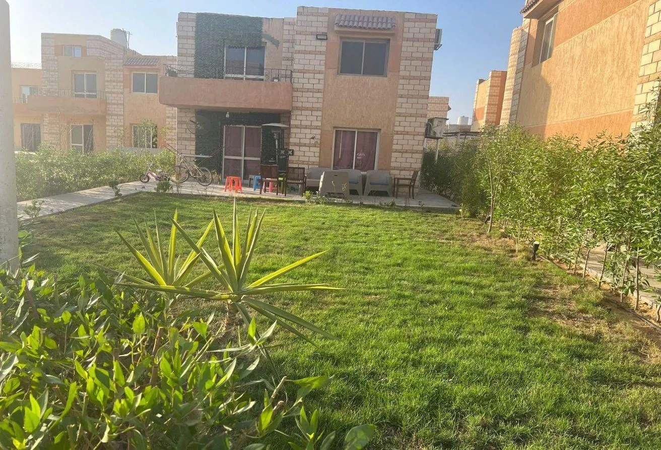 Sale in New Venecia: Villa for sale with sea view in New Venice Village