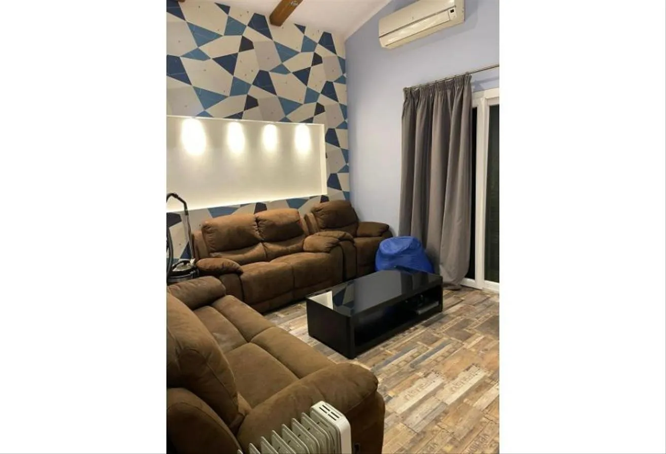 Gallery Image 15