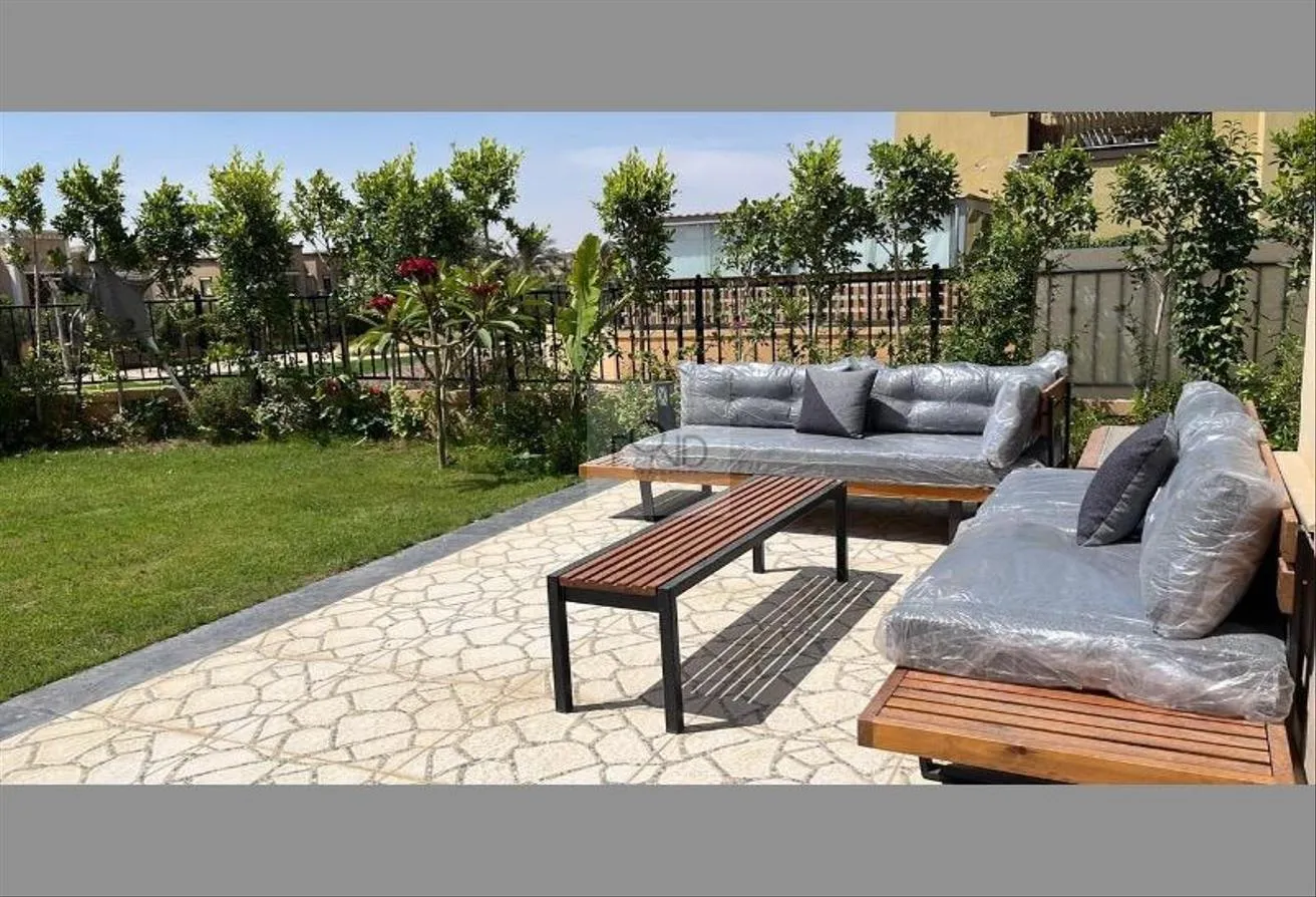 Rent in Mivida: Villa for rent in Mivida compound fully furnished