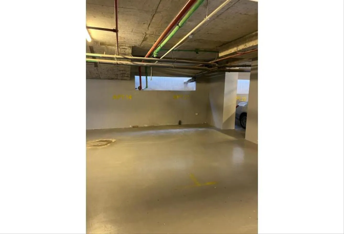 Gallery Image 14