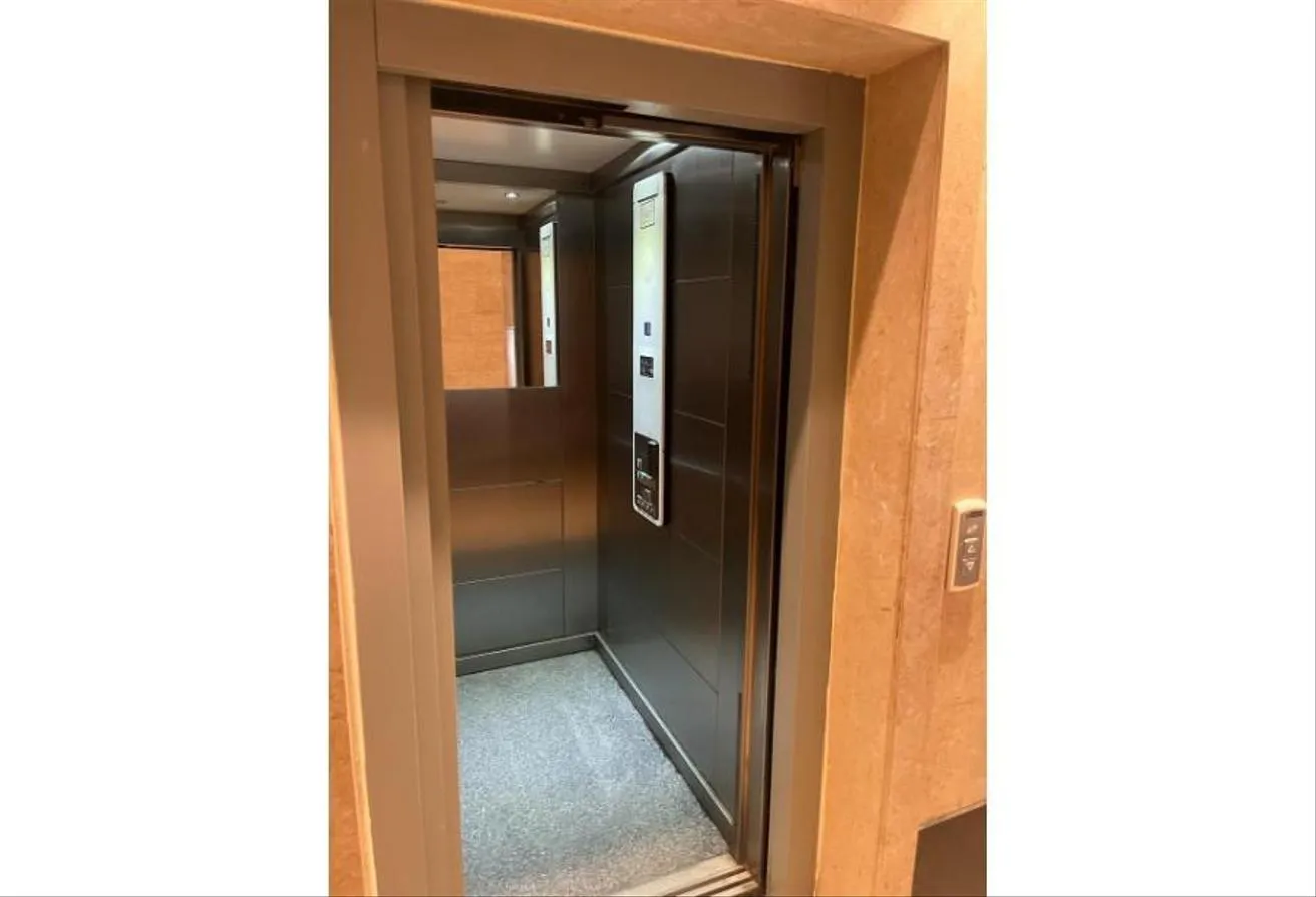 Gallery Image 15