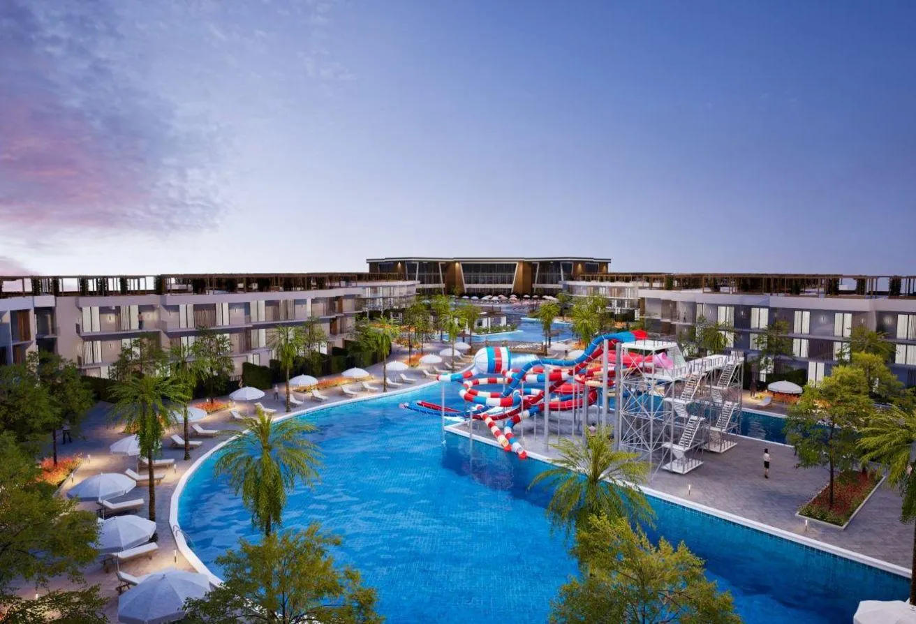 Sale in Hurghada: Luxury Two-Bedroom Apartment in a Tourist Resort 