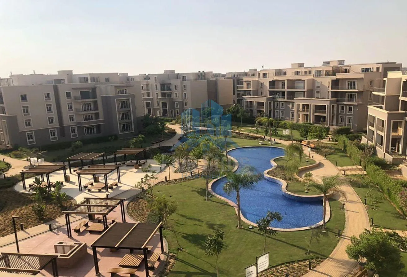 Sale in October Plaza: بنتهاوس فاخر بروف على مساحة واسعة في موقع مميز