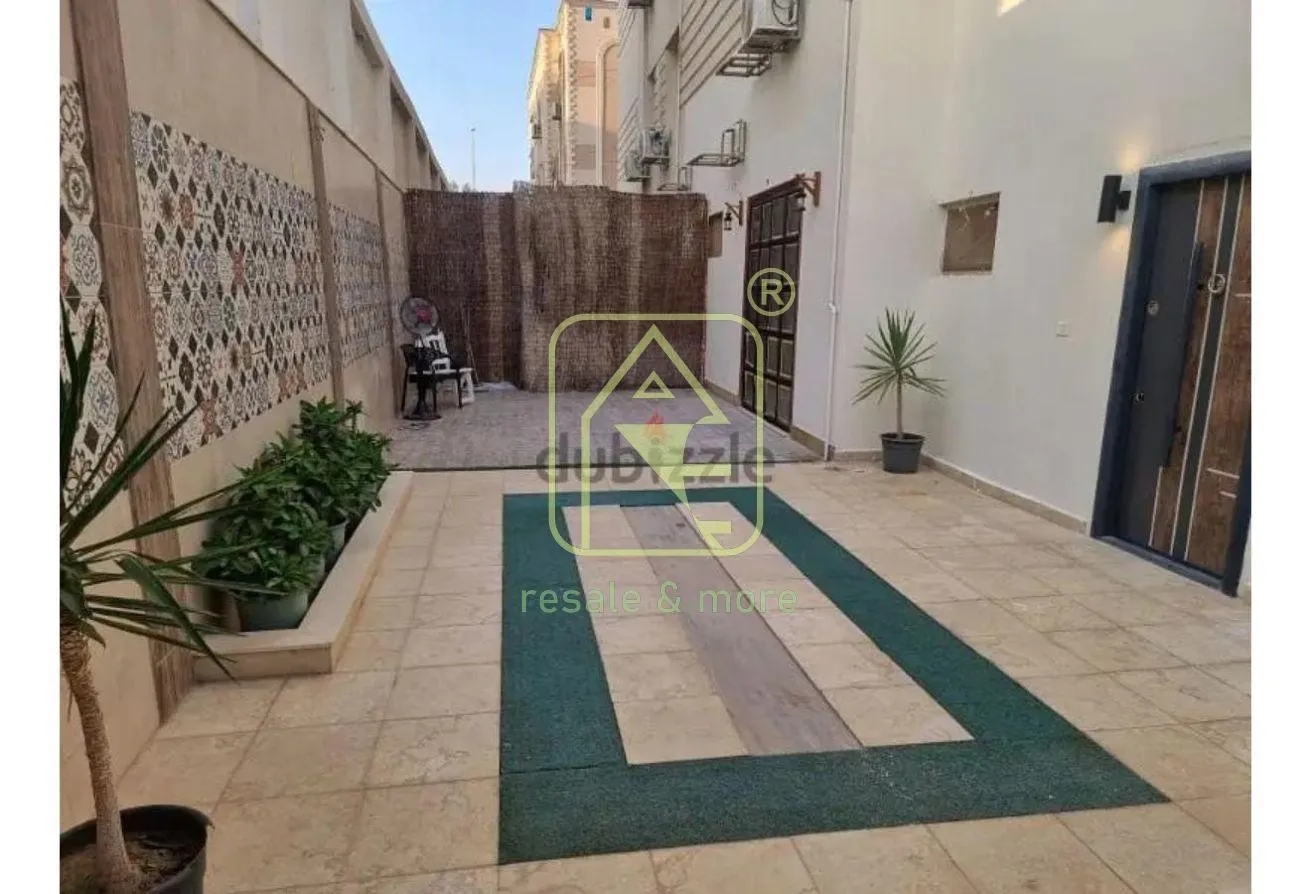 Rent in 8th District: بزمنت بمدخل خاص داخل فيلا