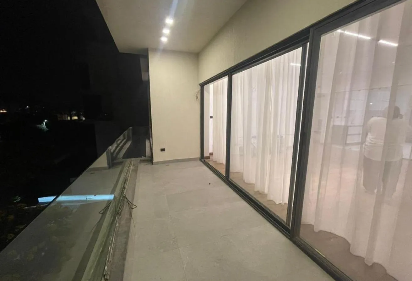 Gallery Image 8