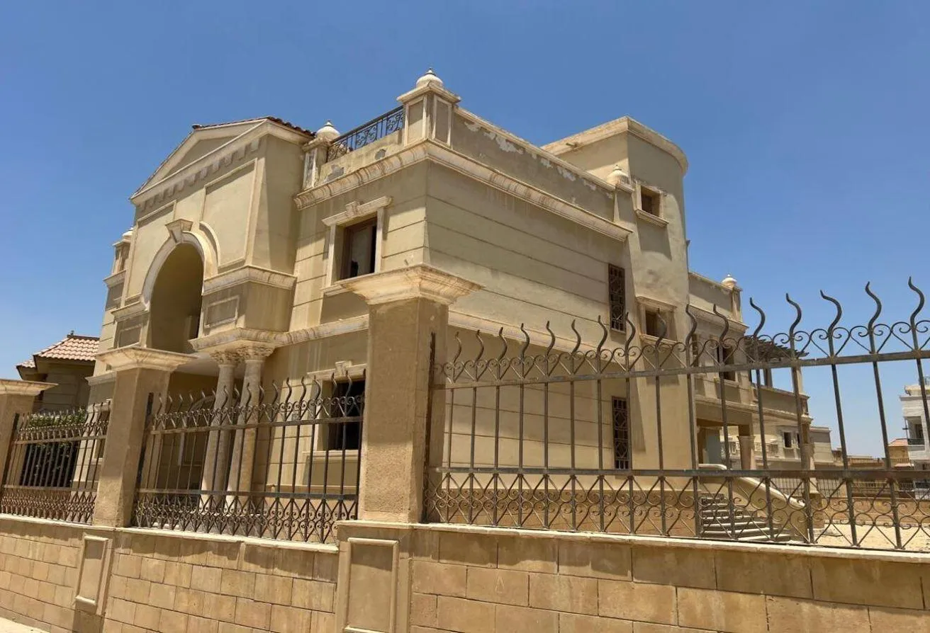 Sale in South Investors Area: Villa for sale in Ganate Compound, New Cairo