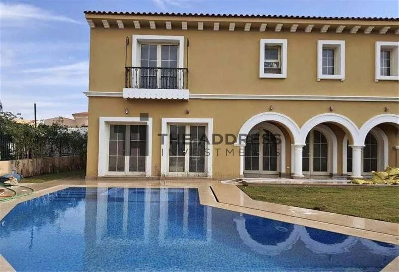 Sale in Hyde Park: villa 360sqm +100sqm garden+pool installment 8year