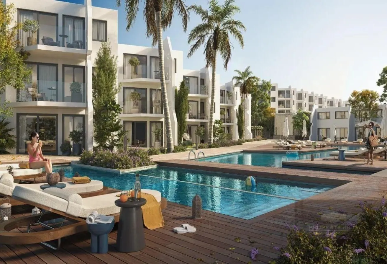 Sale in Direction White: Finished chalet - large roof sea view, 10-Yrs plan
