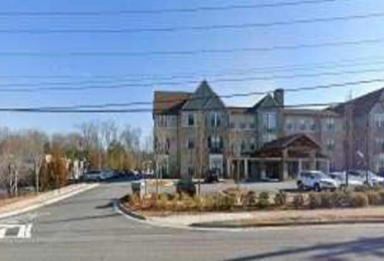 Sale in Solana East: with dp: 11,357,07 town house 4sale in solana east