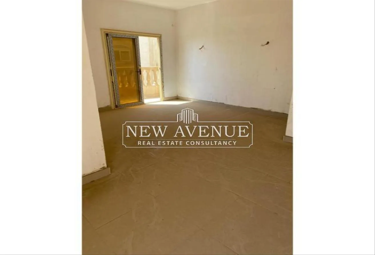 Rent in Al Shouyfat: Ultra modern penthouse for rent, semi-furnished