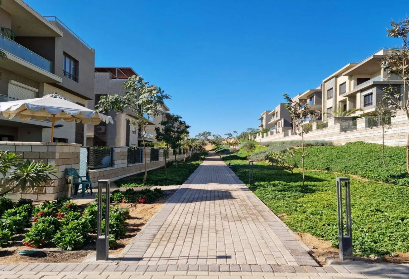 Sale in Pyramids Heights: STANDALONE IN FRONT BIG LANDSCAPE.