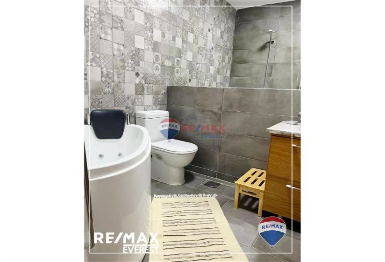 Gallery Image 16