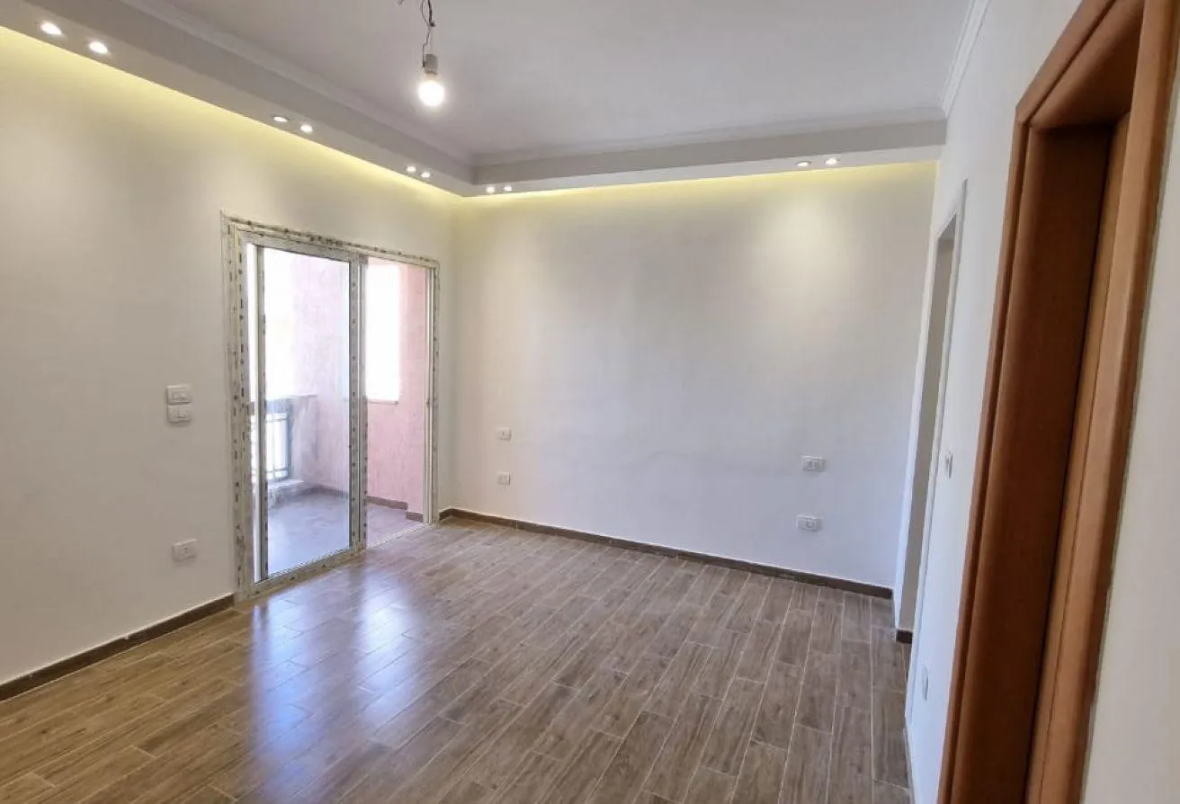 Rent in Paradise: Apartment for rent Paradise Compound With kitchen 