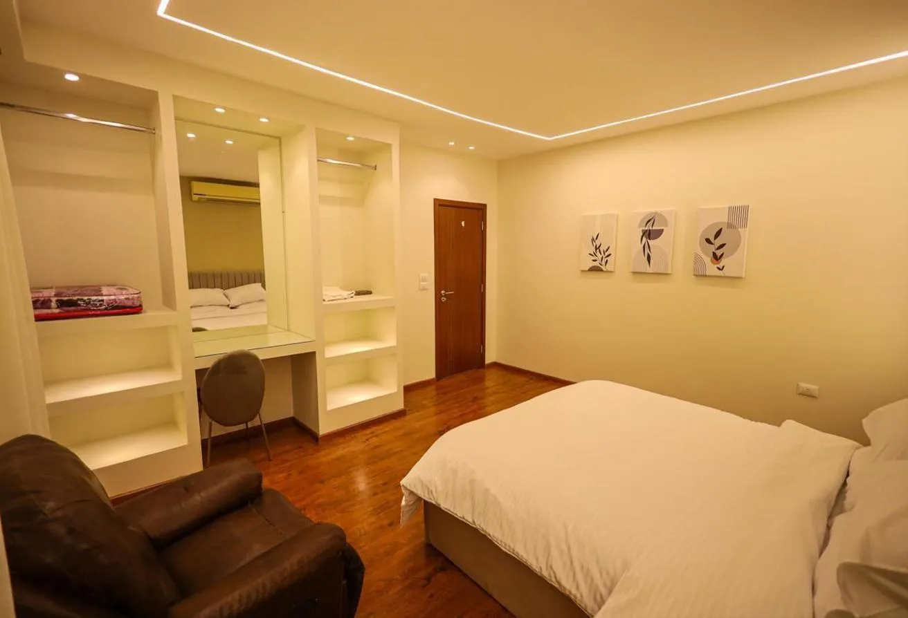 Gallery Image 10