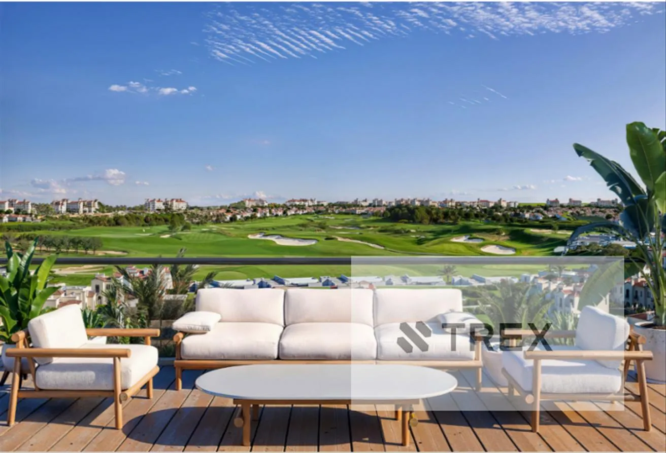Sale in City Gate: Apartment for sale View Golf in City Gate NewCairo