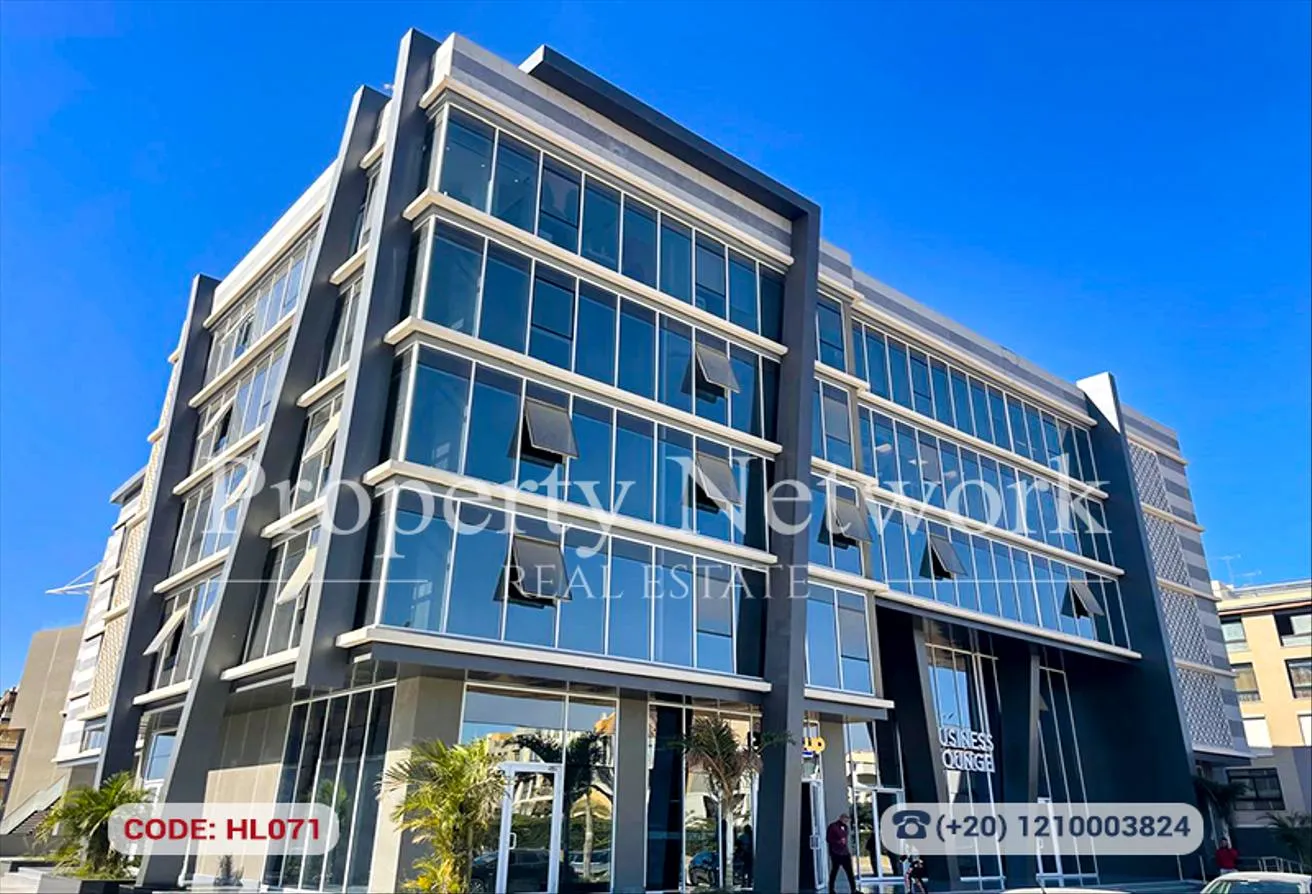 Rent in Azad: مقر إداري 68 متر للإيجار – Azad Business Lounge