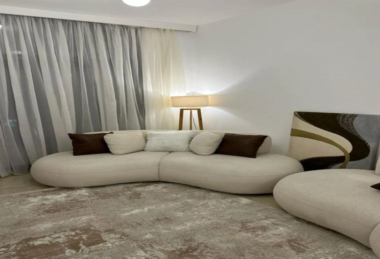 Rent in Fifth Square: Apartment for rent furnished in AlMarasem Compound