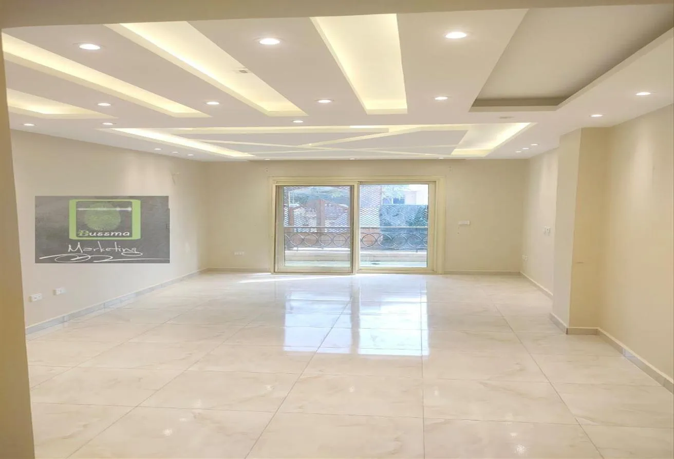 Rent in 8th District: استوديو مفروش ومكيف الحى ال8 بحديقه خاصه