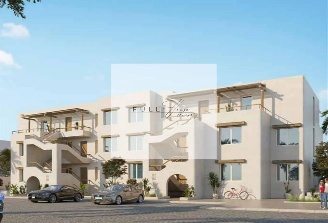 Sale in Hacienda Waters: Fully finished chalet by the sea in installments