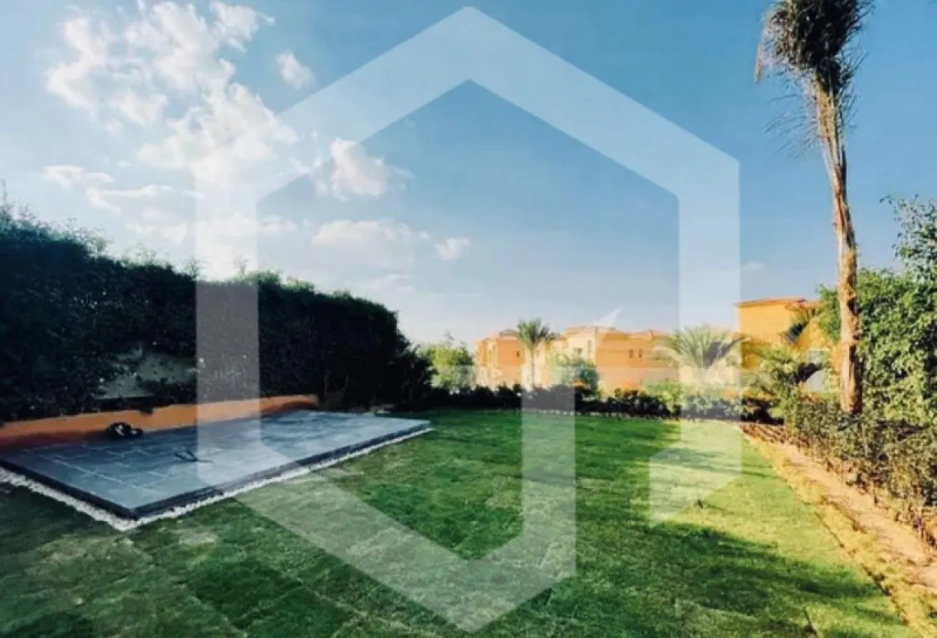 Rent in Royal Meadows: Townhouse with Ac’s for rent in Royal Meadows     