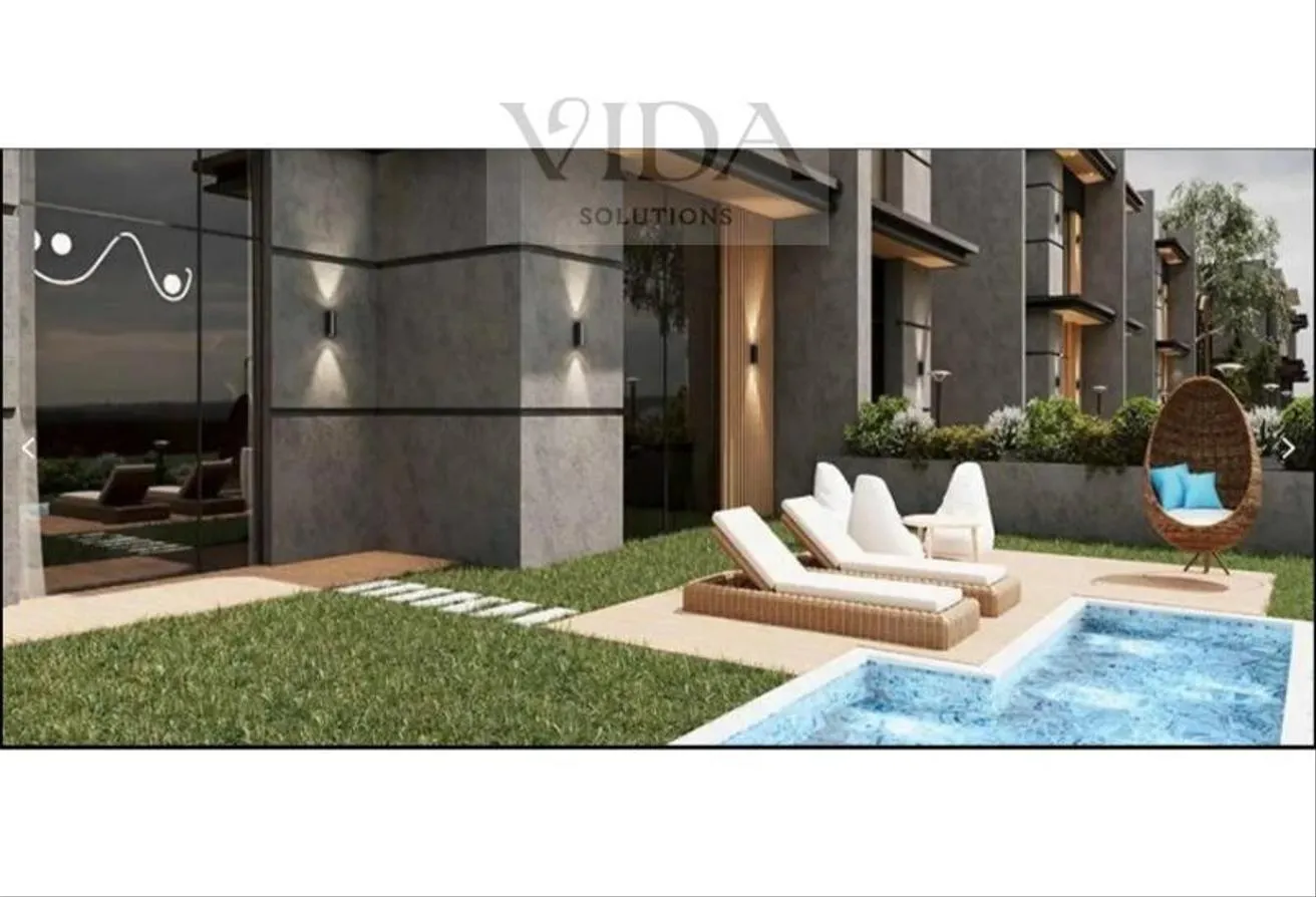 Sale in Elora: Townhouse with a dp of 637,500 install over 12y