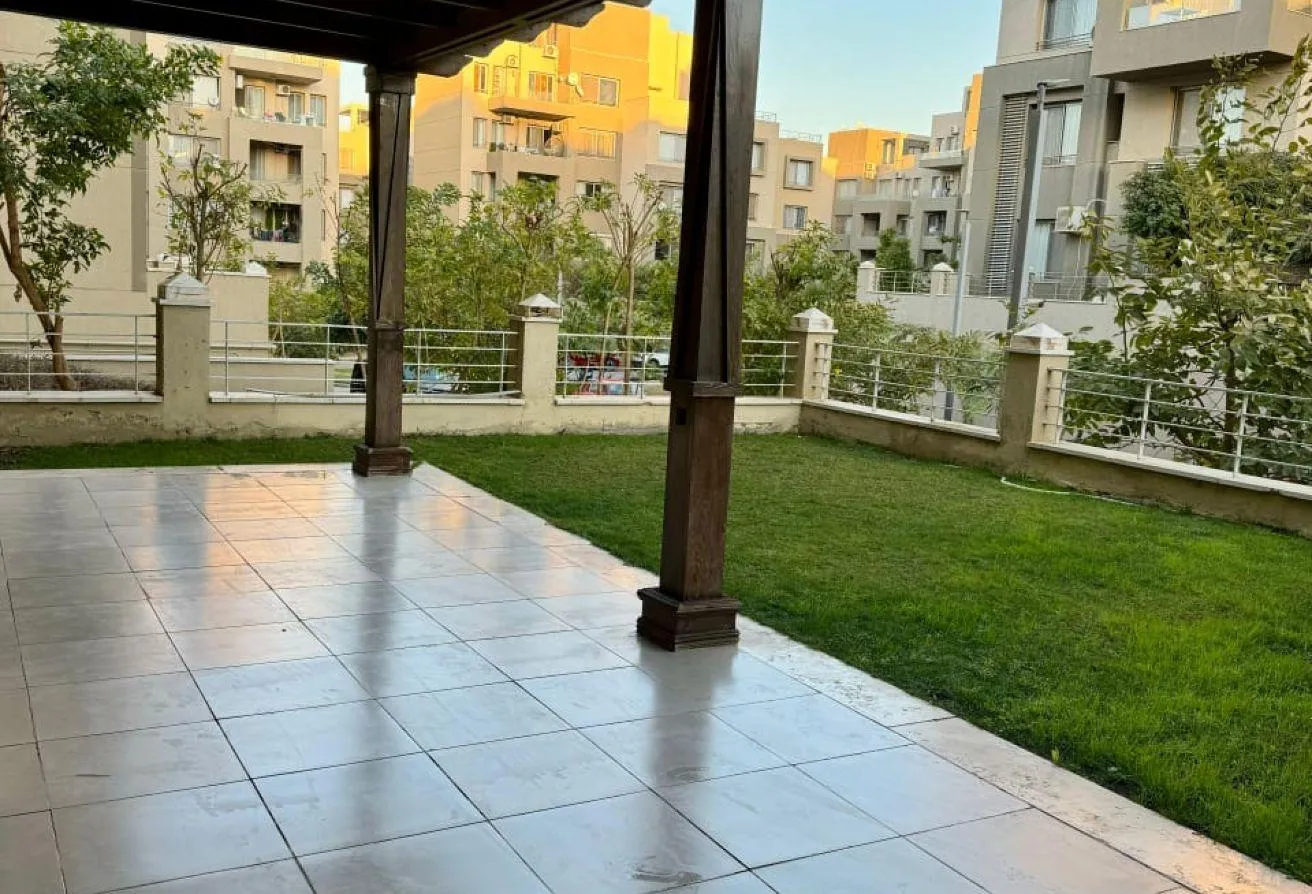 Rent in Palm Hills Village Gate: Apartment semi furnished | prime location 