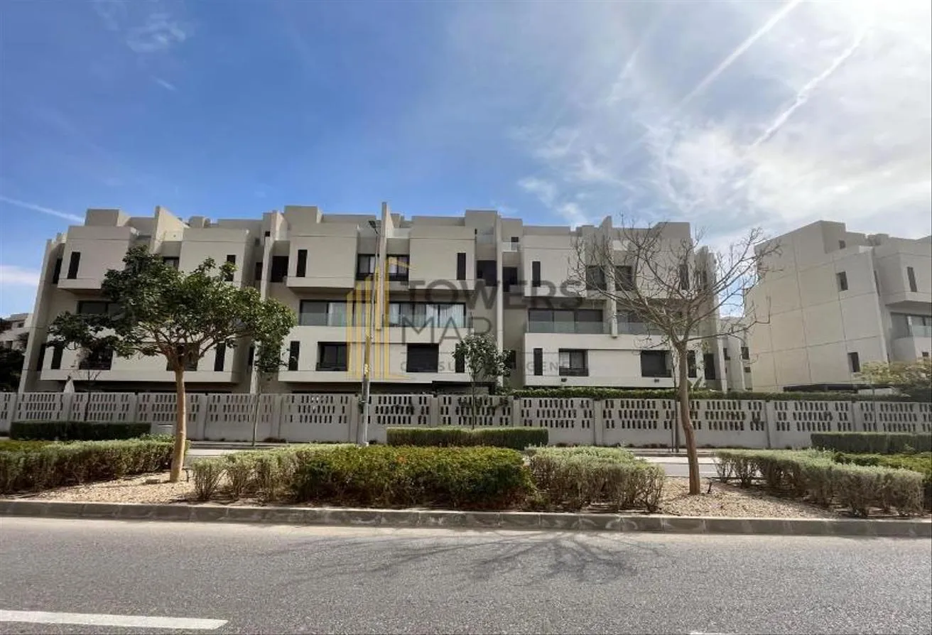 Sale in Al Burouj Compound: Town house middle Fully finished overlooking land