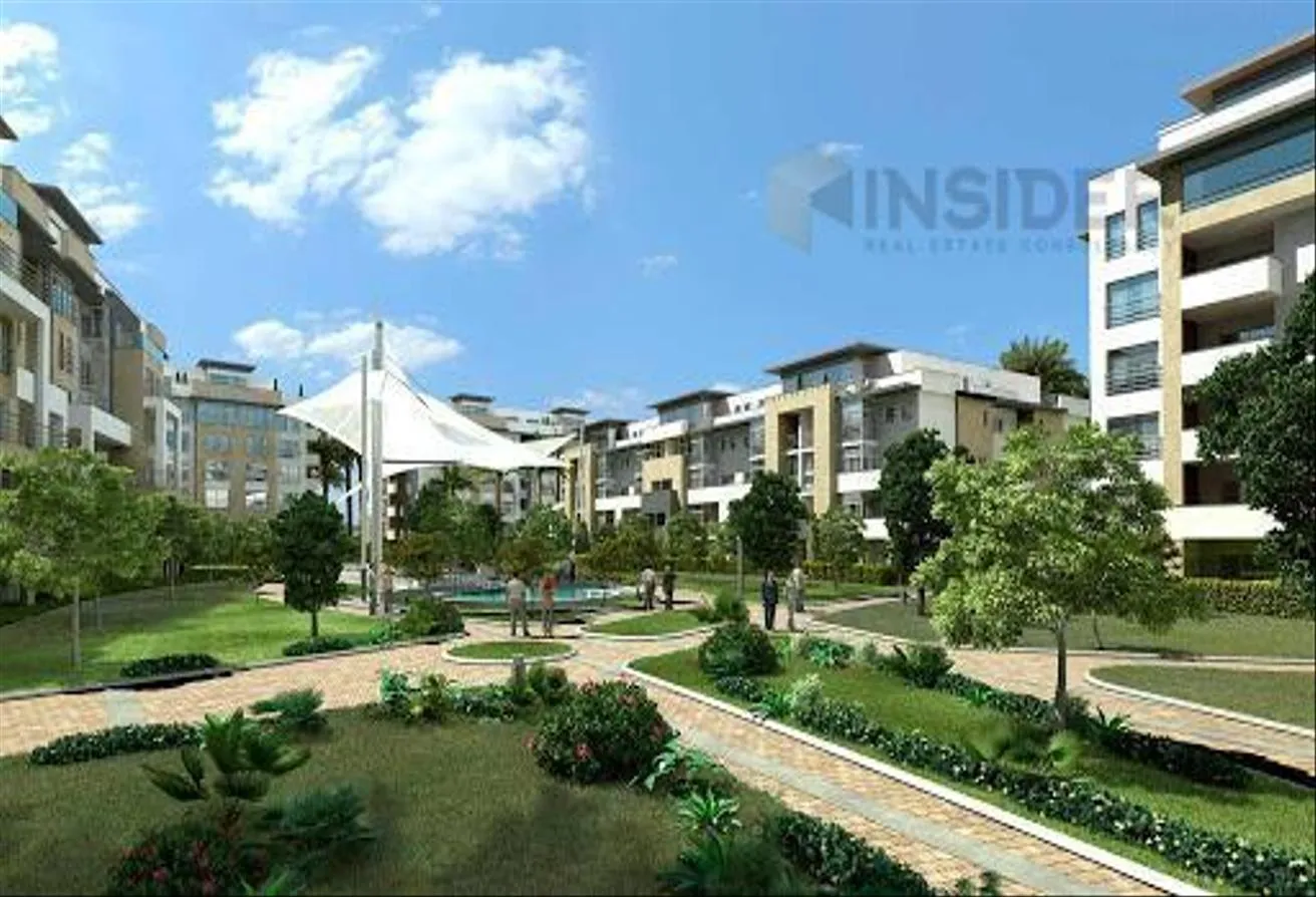 Sale in Hyde Park: Townhouse corner for sale Prime location