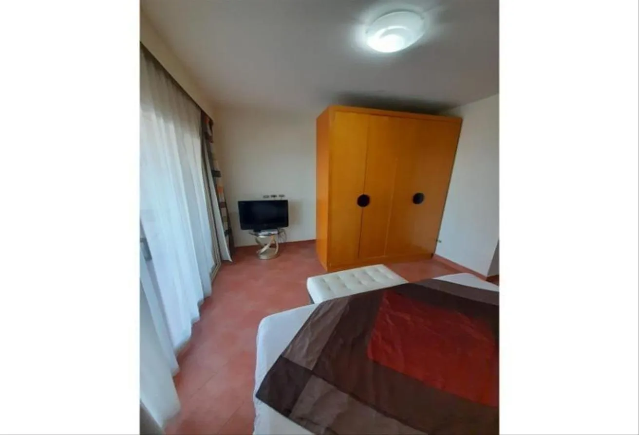 Gallery Image 14
