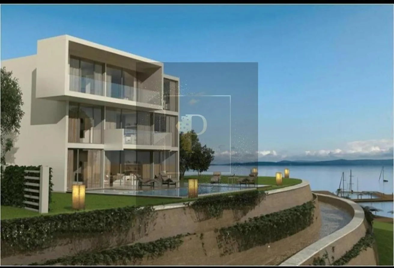 Sale in IL Monte Galala: Fully finished studio with a garden on the sea