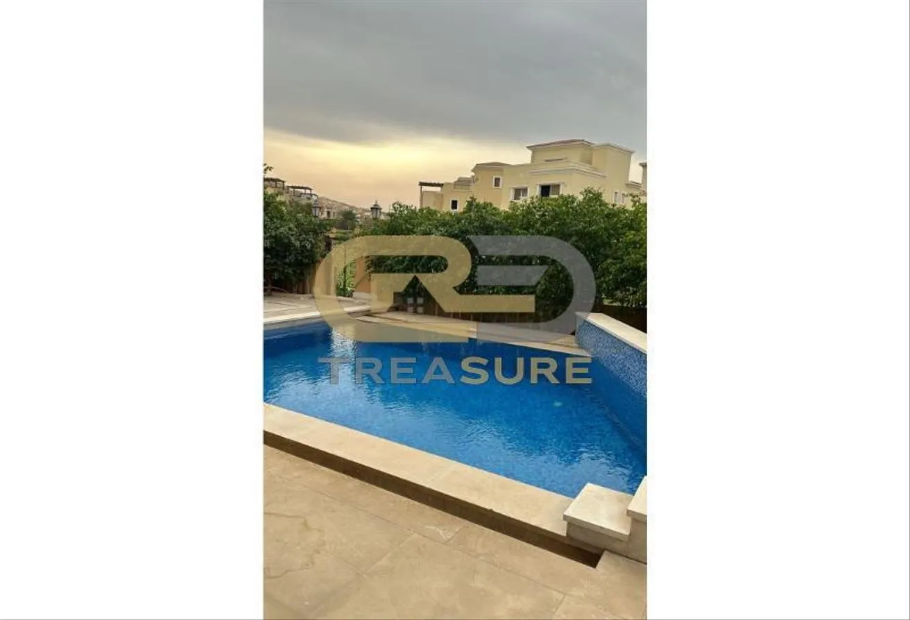 Rent in Mivida: Standalone Villa with pool in Mivida Kitchen + ACs