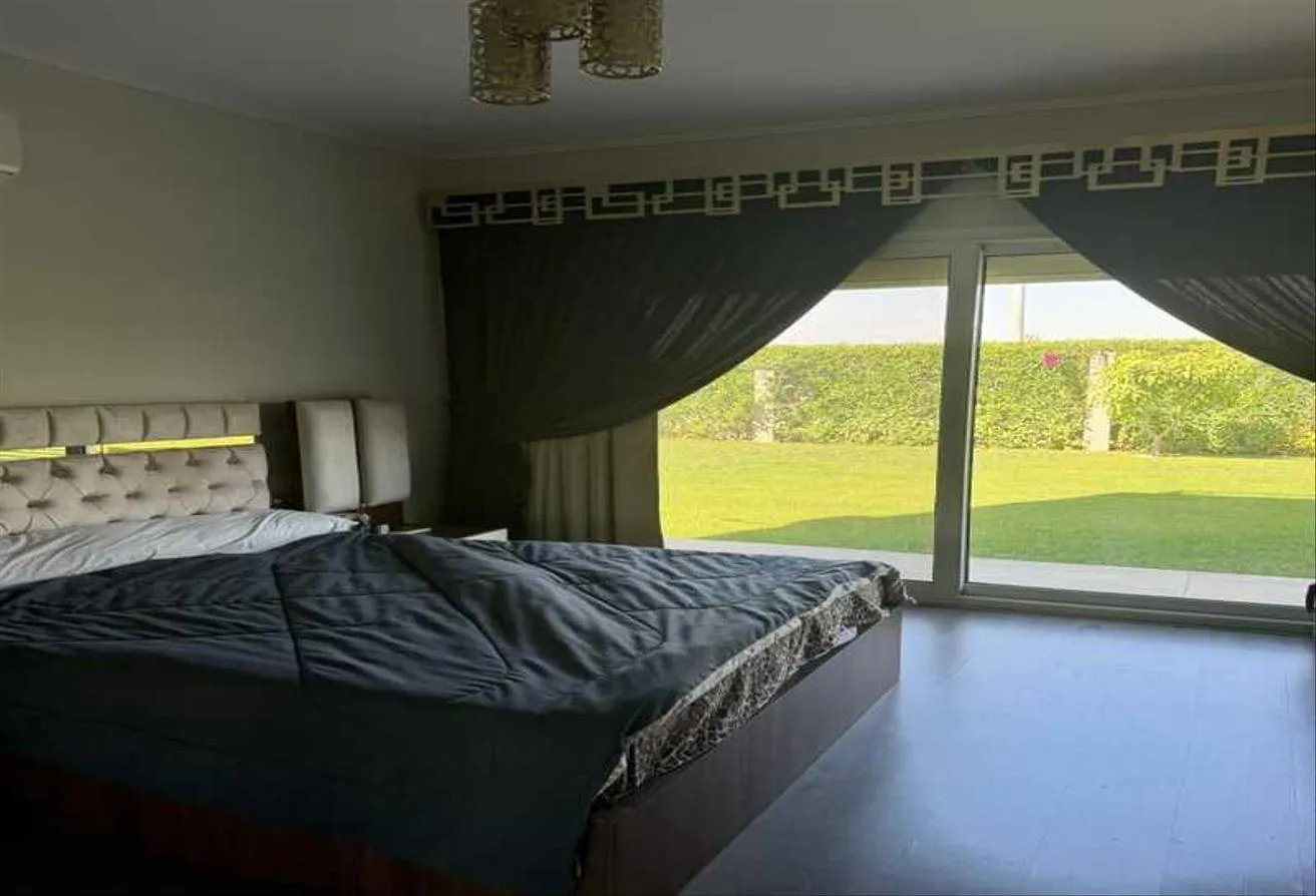 Sale in The Crown: Family house Ready to move with ultra super lux ..