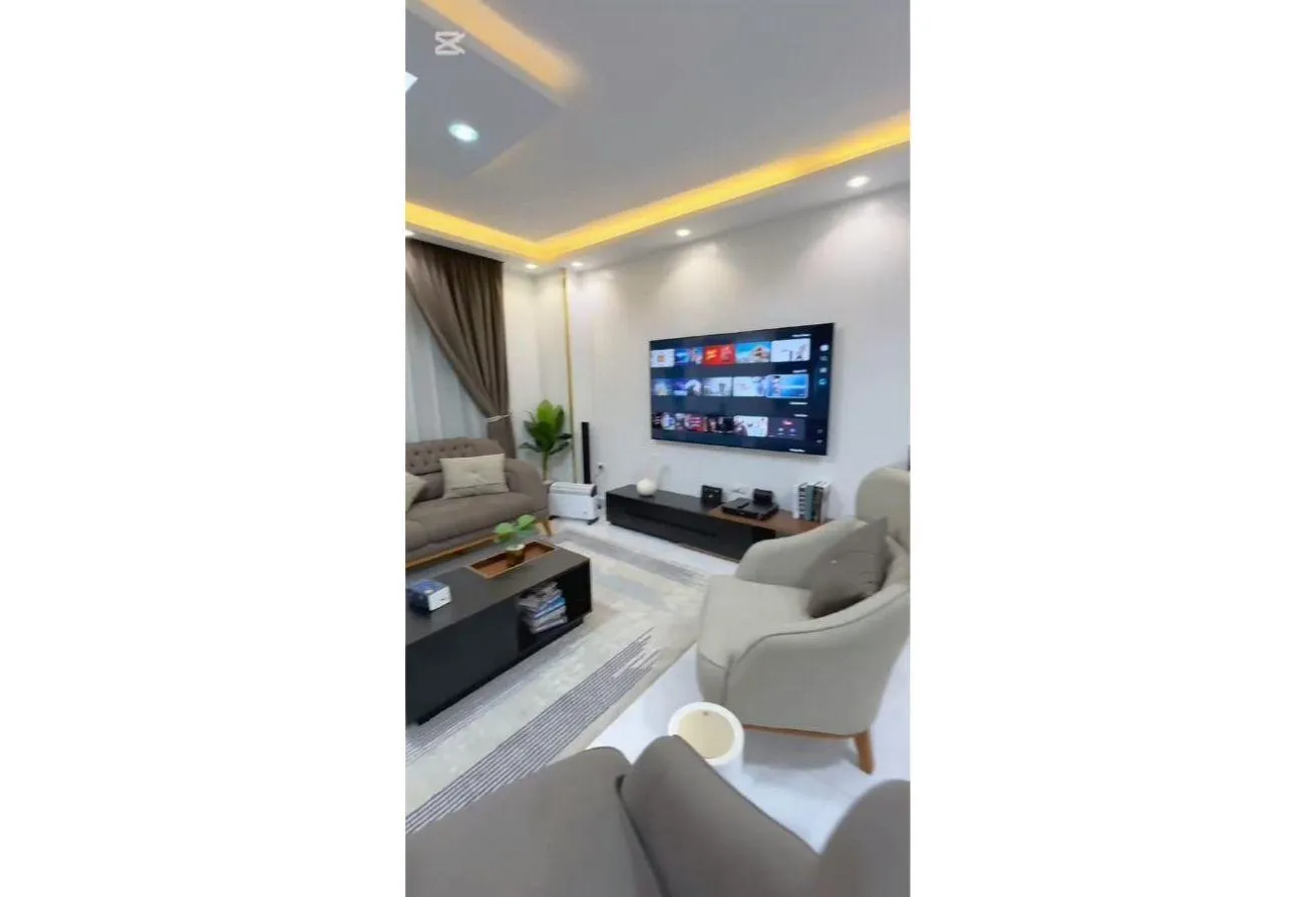 Rent in 8th District: شقة للإيجار في الشيخ زايد  الحي الثامن فرش فندقى