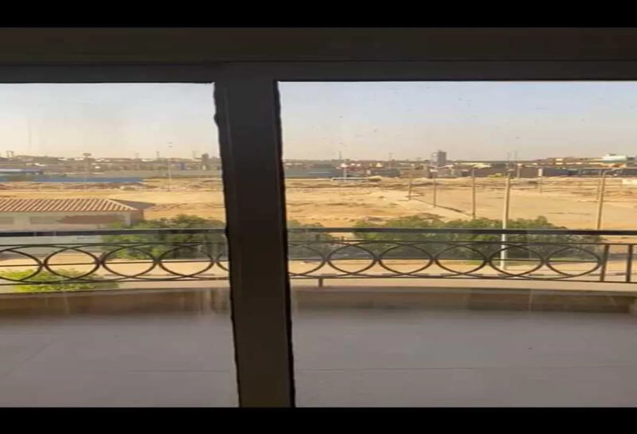 Rent in Al Khamayel city: شقه الايجار الفاضى خمايل الشيخ زايد بالتكيفات 