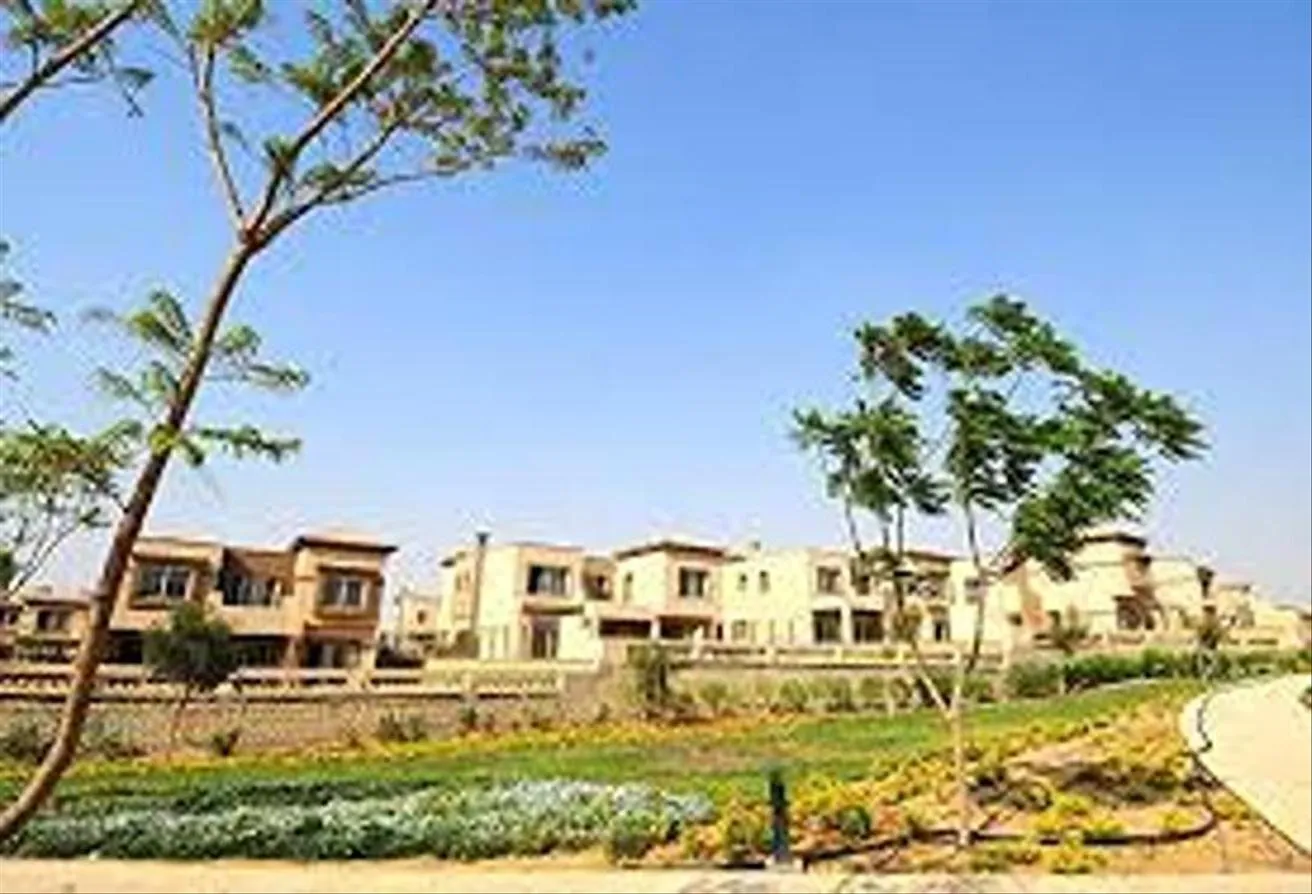 البيع في بالم هيلز قطامية: فيلا للبيع باقل من سعر الماركت 