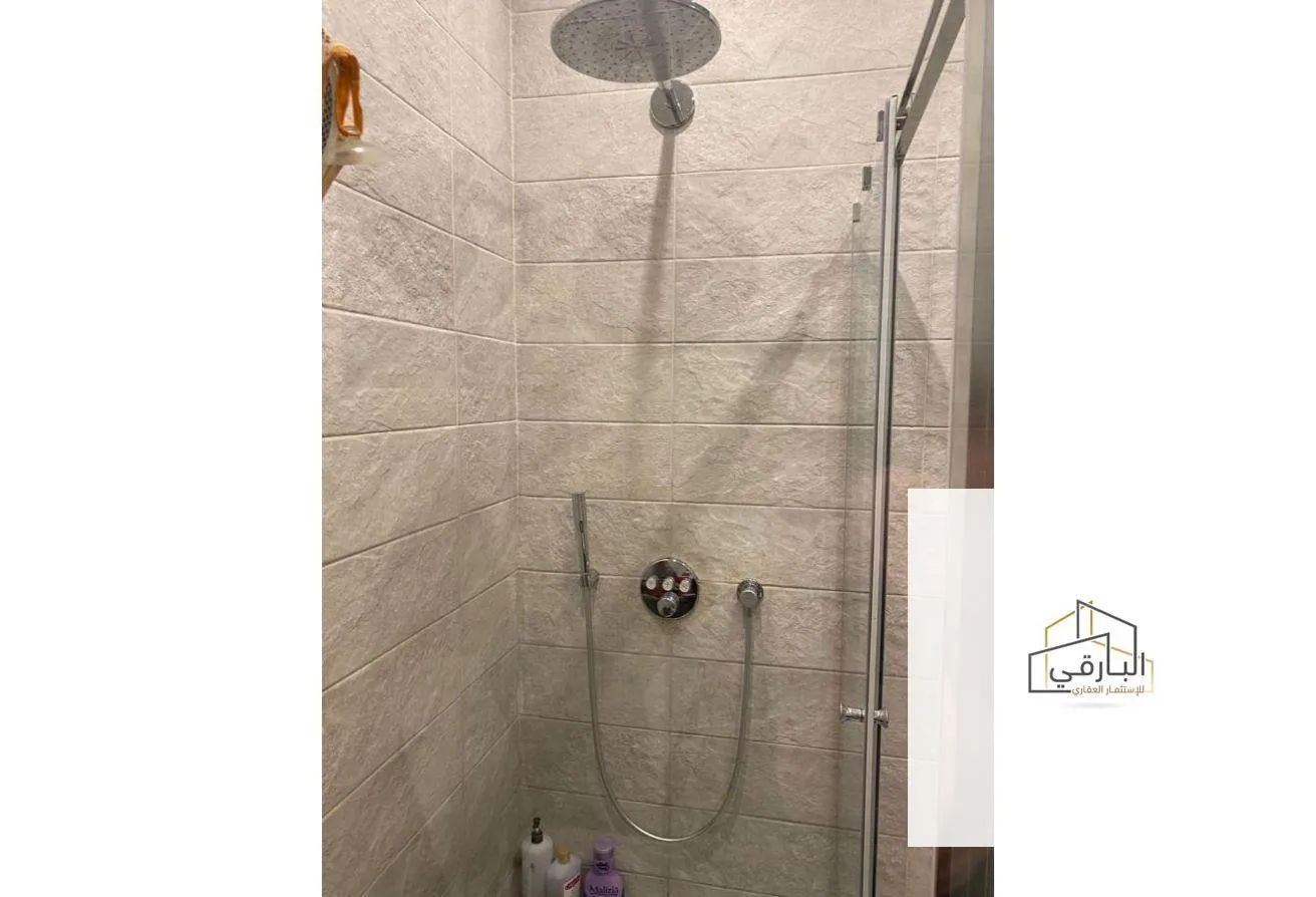 Gallery Image 17
