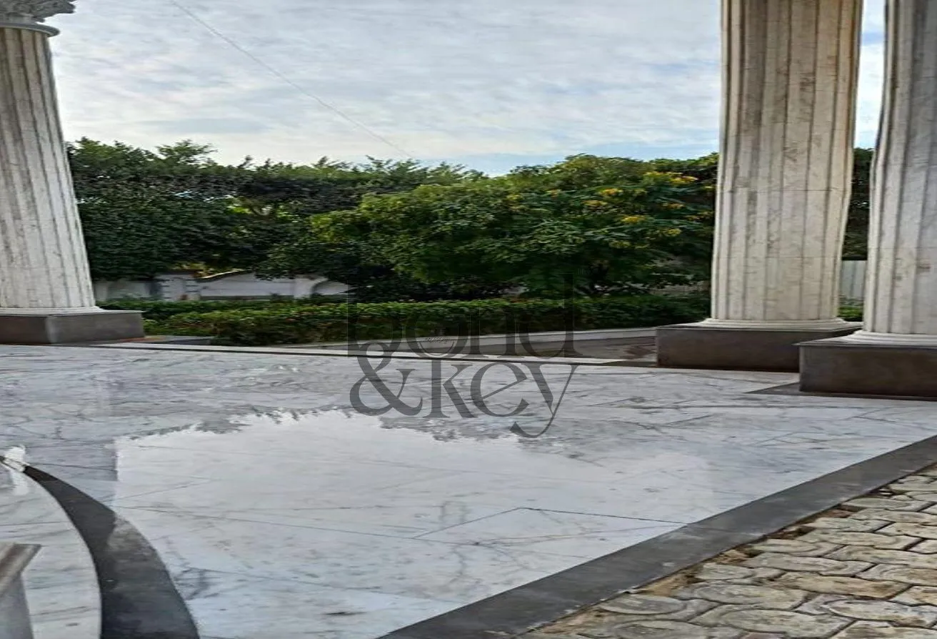 Gallery Image 17