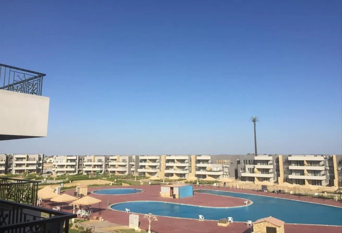 Sale in Blumar: شاليه غرفتين ارضي بحديقة في بلومار اقل سعر للكاش