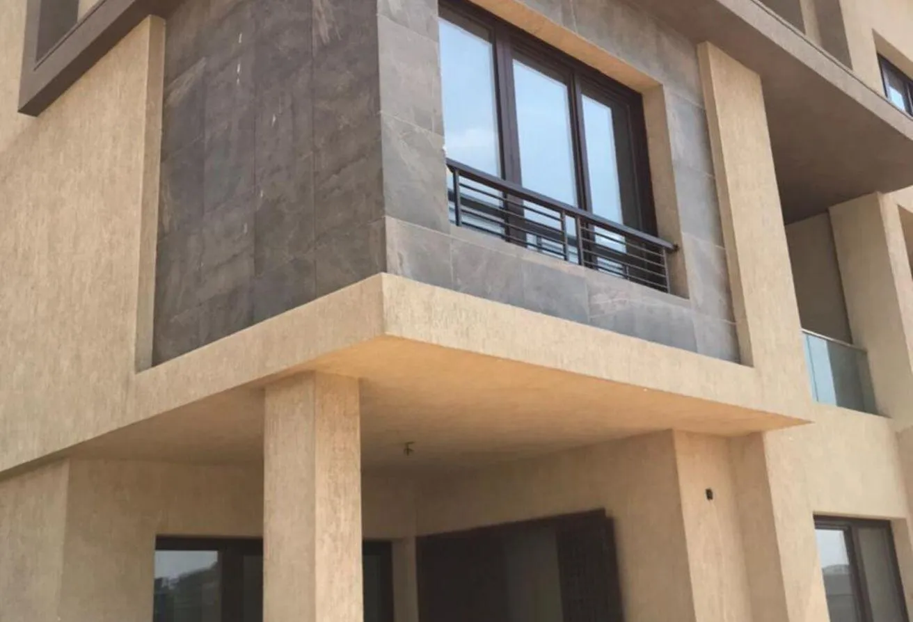 Sale in Pyramids Heights: Duplex for sale, corner unit prime location.