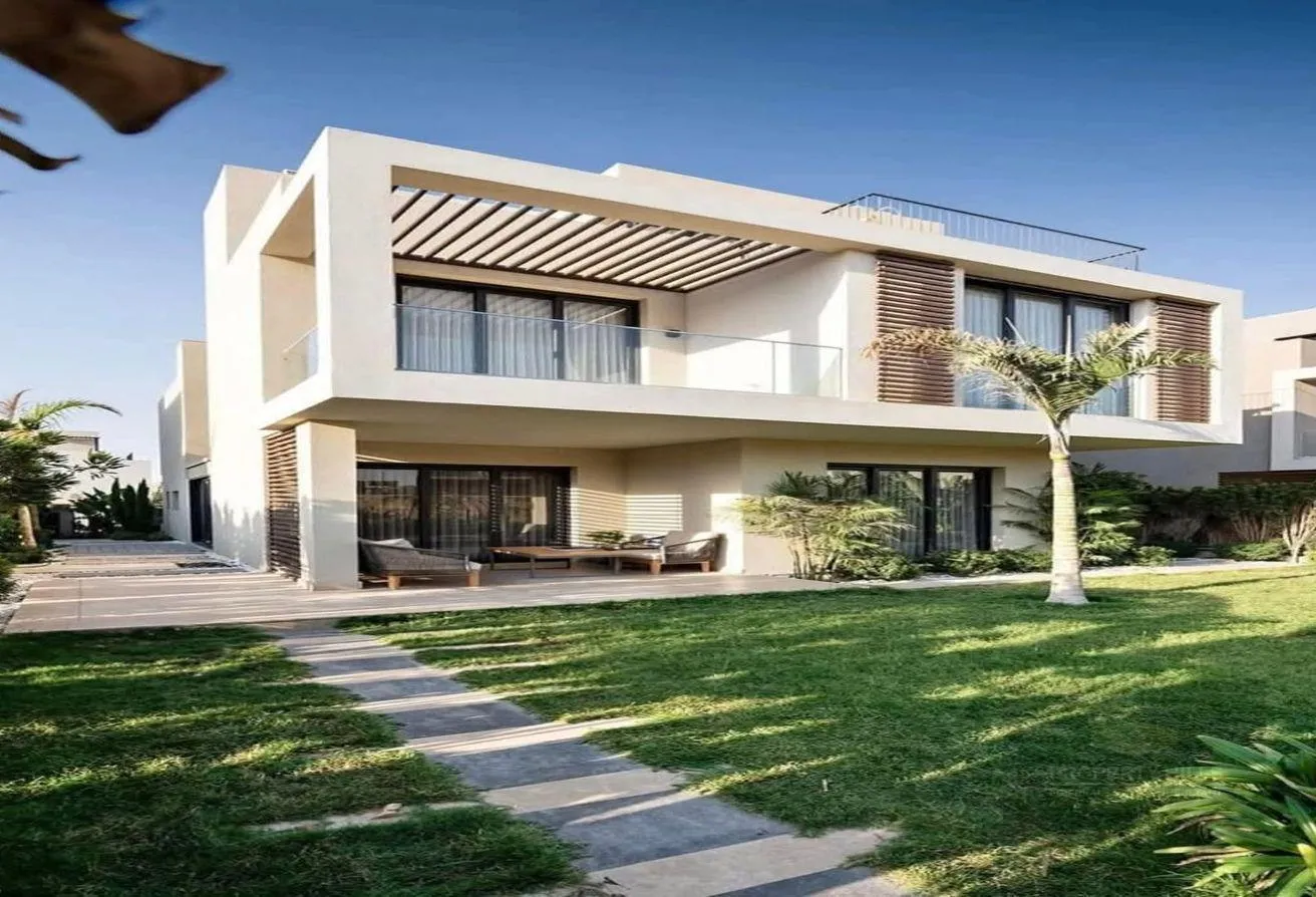 Sale in Dream Land: Live as Gonna in 450m Villa near Mall of Egypt 7y