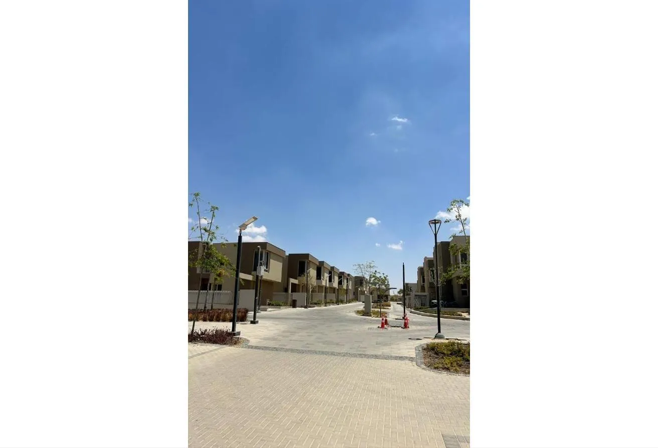 Sale in Badya Palm Hills: One of the most Cheapest Ready To move Townhouse