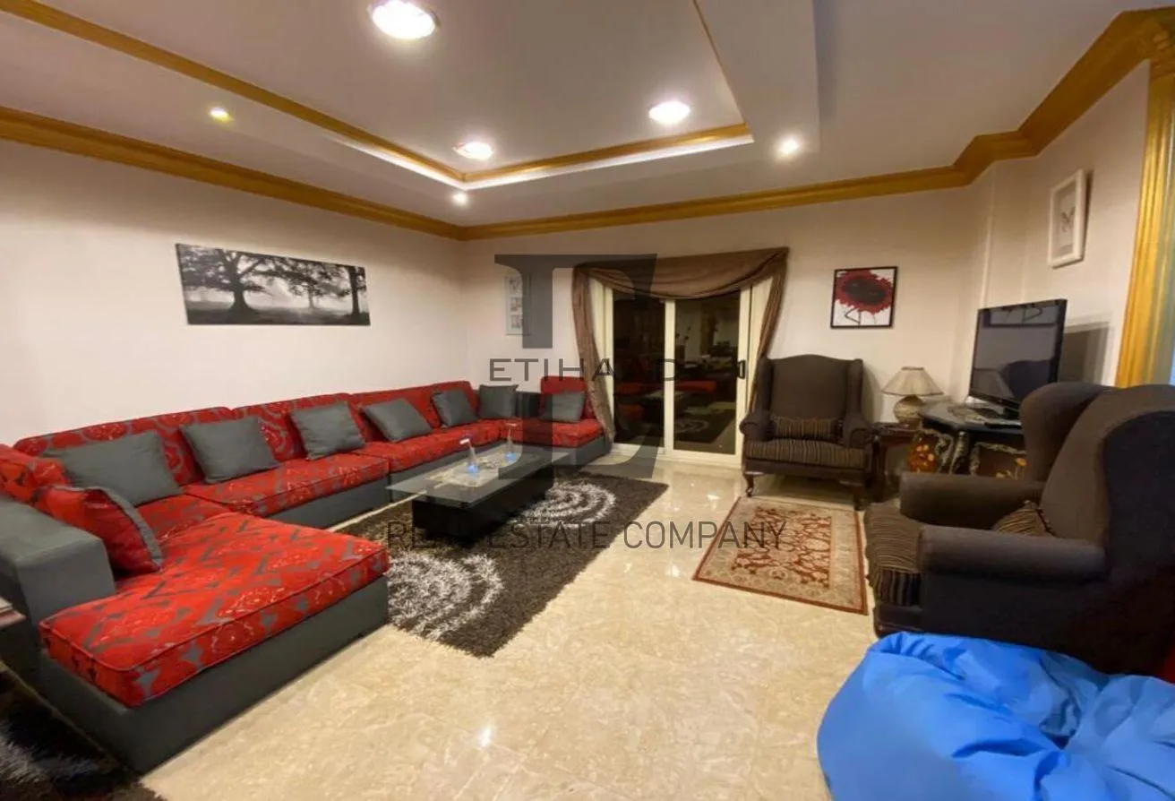 Sale in 10th Sector: Apartment for Sale in  10th Sector, Zahraa Maadi !