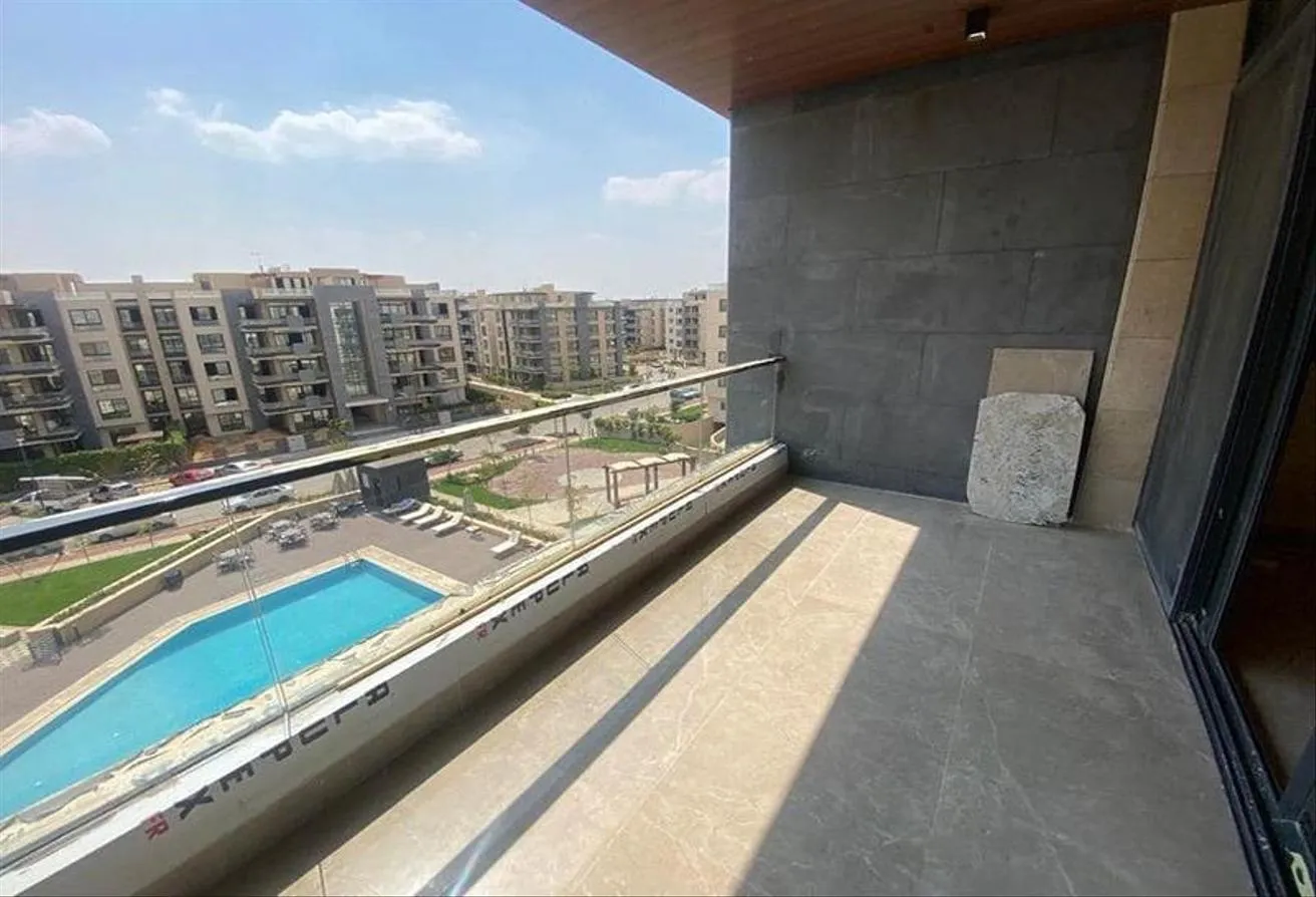 Sale in Azad: Apartment for sale in Azad with a prime location