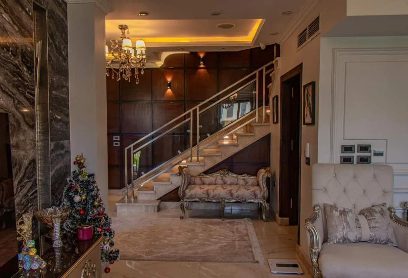 Sale in Westown: Prime location - Ultra super lux finishing