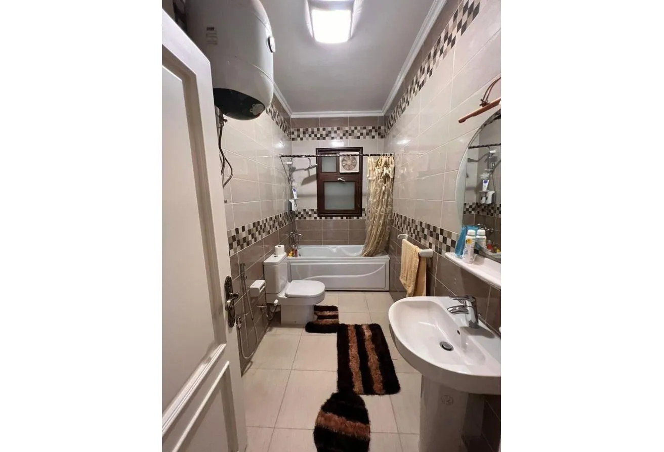 Gallery Image 16