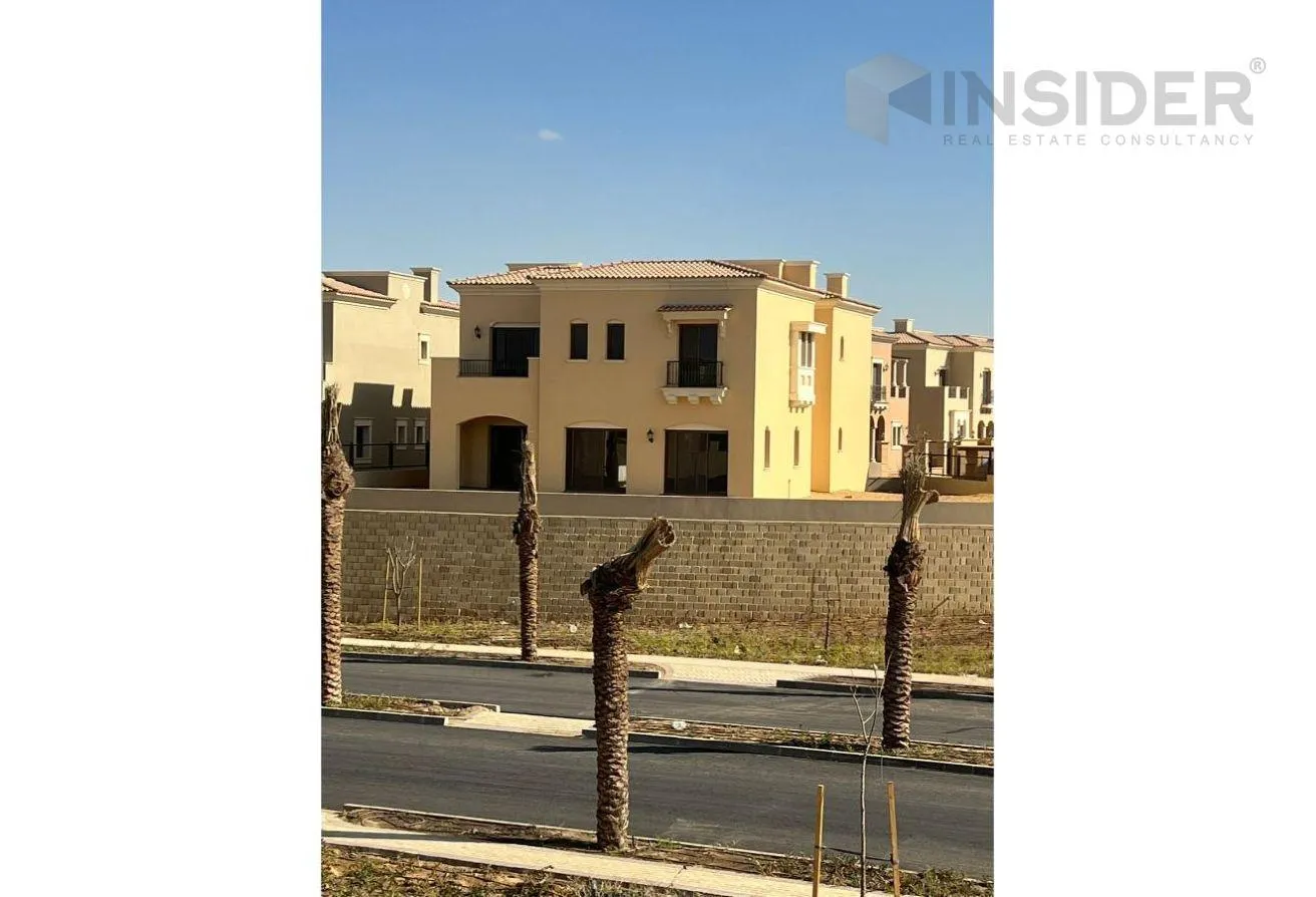 Sale in City Gate: Corner Standalone Open View With the Lowest Price